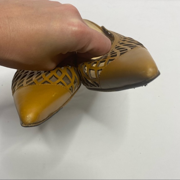 Cole Haan brown leather cutout slide on pointed toe mules Size 6.5 - Picture 3 of 11